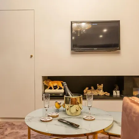 Apartment Centrum 5 *