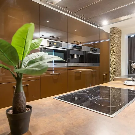 Appartement Centrum 5 *